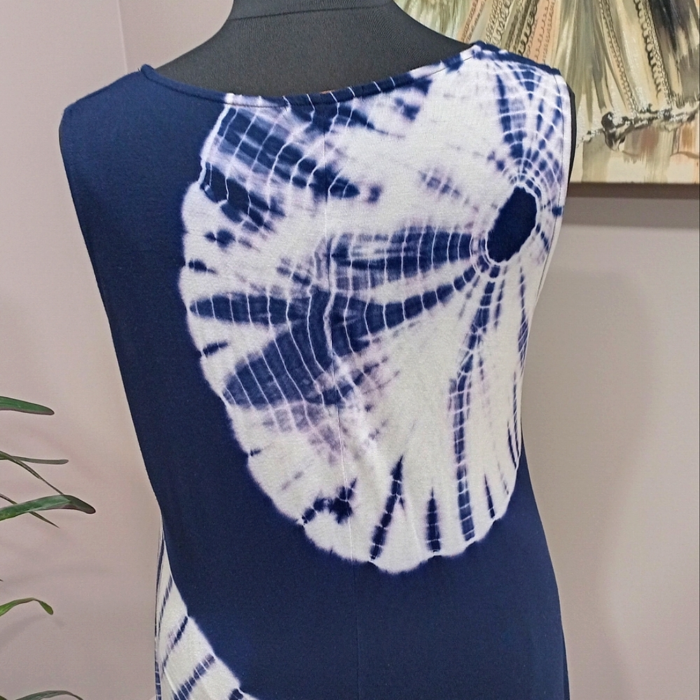 Plus Size Belldini Navy & White Tie Dye Sleeveless Hi-Lo Tunic Top - Picture 11 of 13